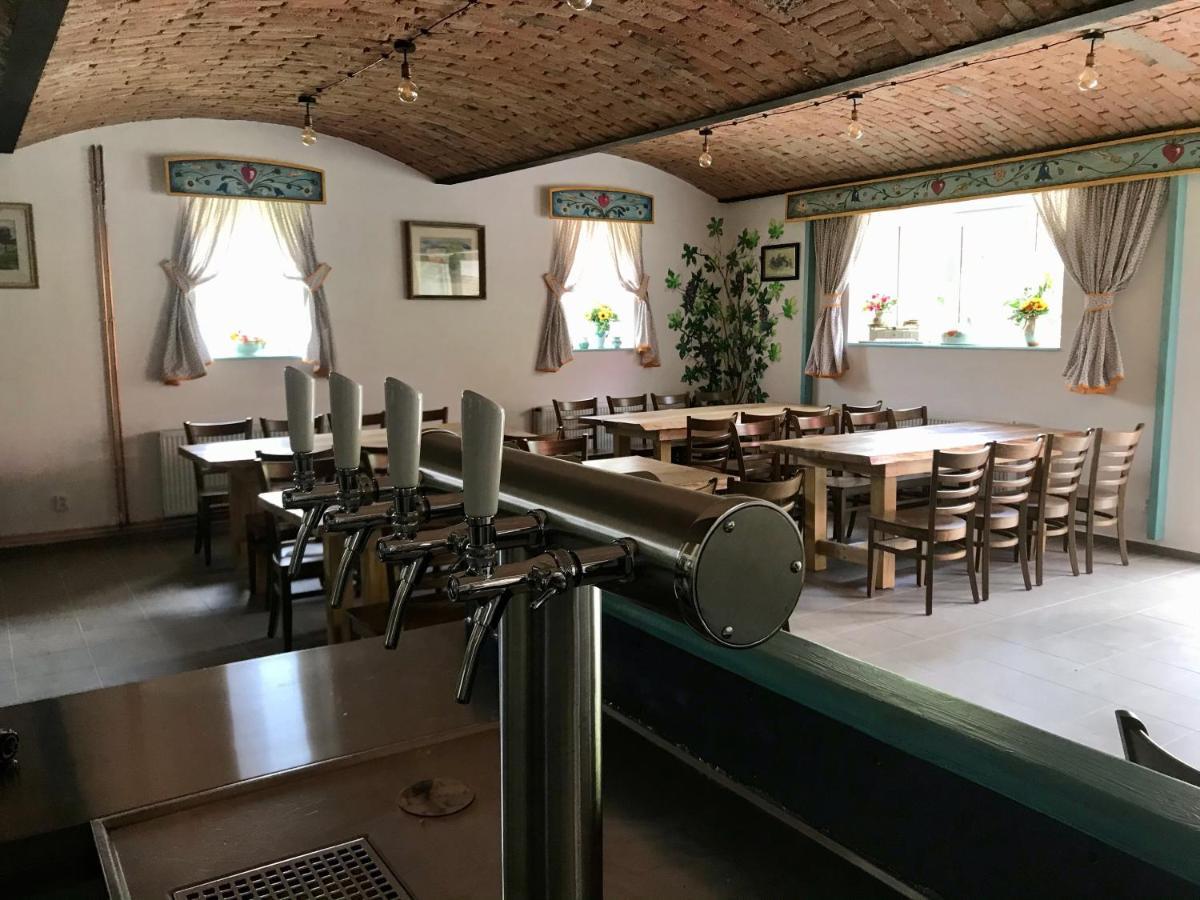 Bed and Breakfast Bendovsky Dvur Dusniky Exterior foto